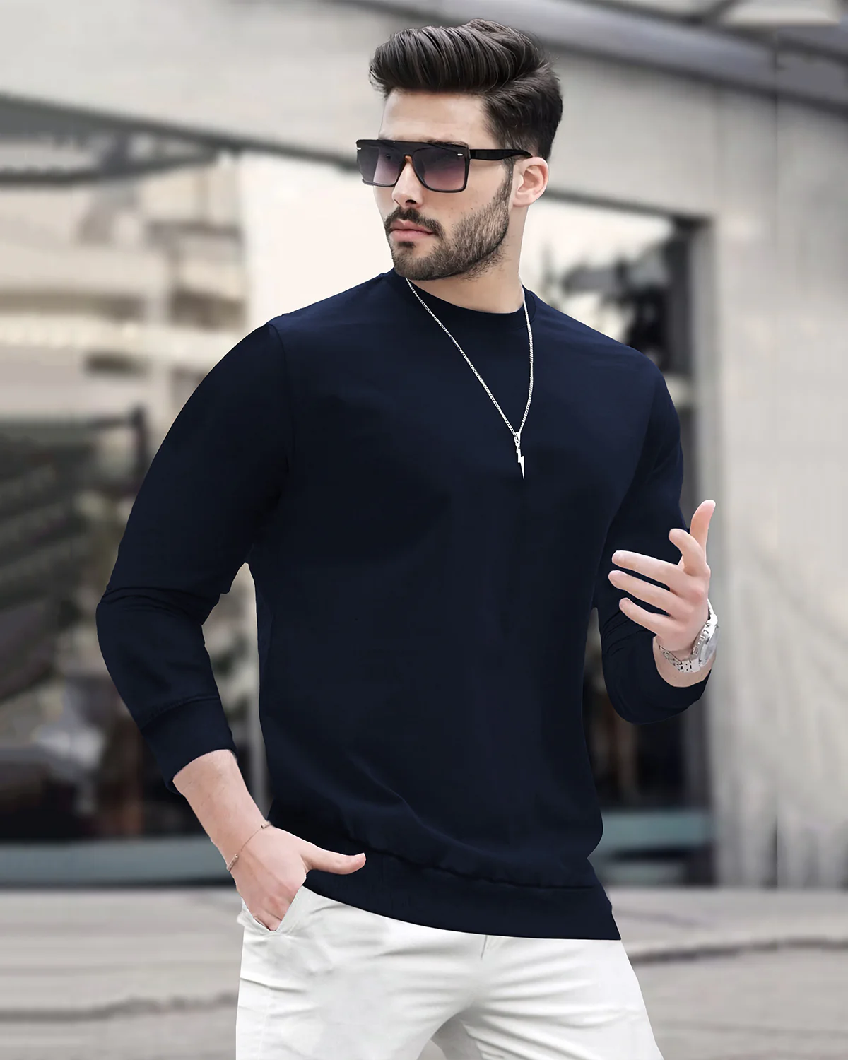 Manufy Men's clothing fashion Black long-sleeve crewneck sweater / sweatshirt